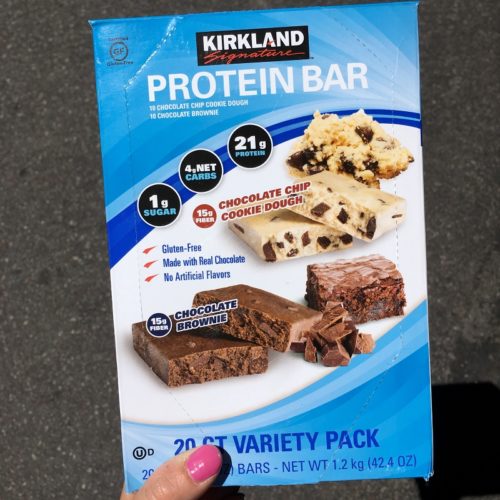 Review: Kirkland Chocolate Chip Cookie Dough Protein Bar ...